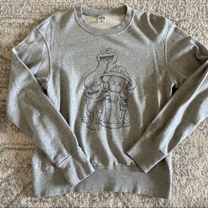 Kaws x Uniqlo crew neck